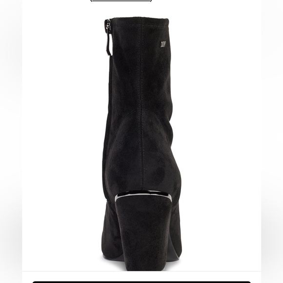 DKNY Women's Cavale Ankle Booties - Picture 4 of 16